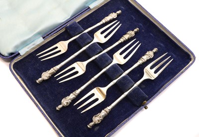 Lot 69 - A set of six Chinese export silver forks