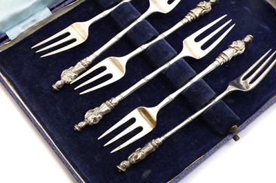 Lot 69 - A set of six Chinese export silver forks