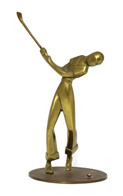 Lot 330 - A Hagenauer bronze figure of a golfer