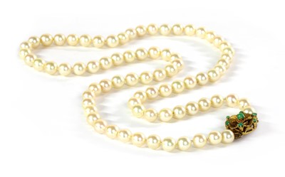 Lot 337 - A single row uniform cultured pearl necklace