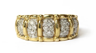 Lot 178 - A 14ct gold diamond ring