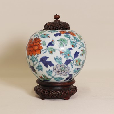 Lot 39 - A Chinese doucai jar