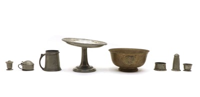 Lot 182 - A collection of Tudric pewter wares
