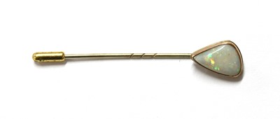 Lot 48 - A gold opal stick pin