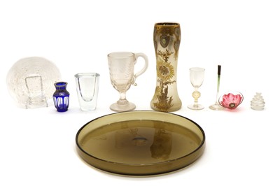 Lot 116 - A collection of glassware