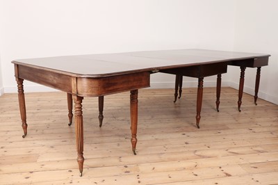 Lot 217 - A Regency mahogany dining table