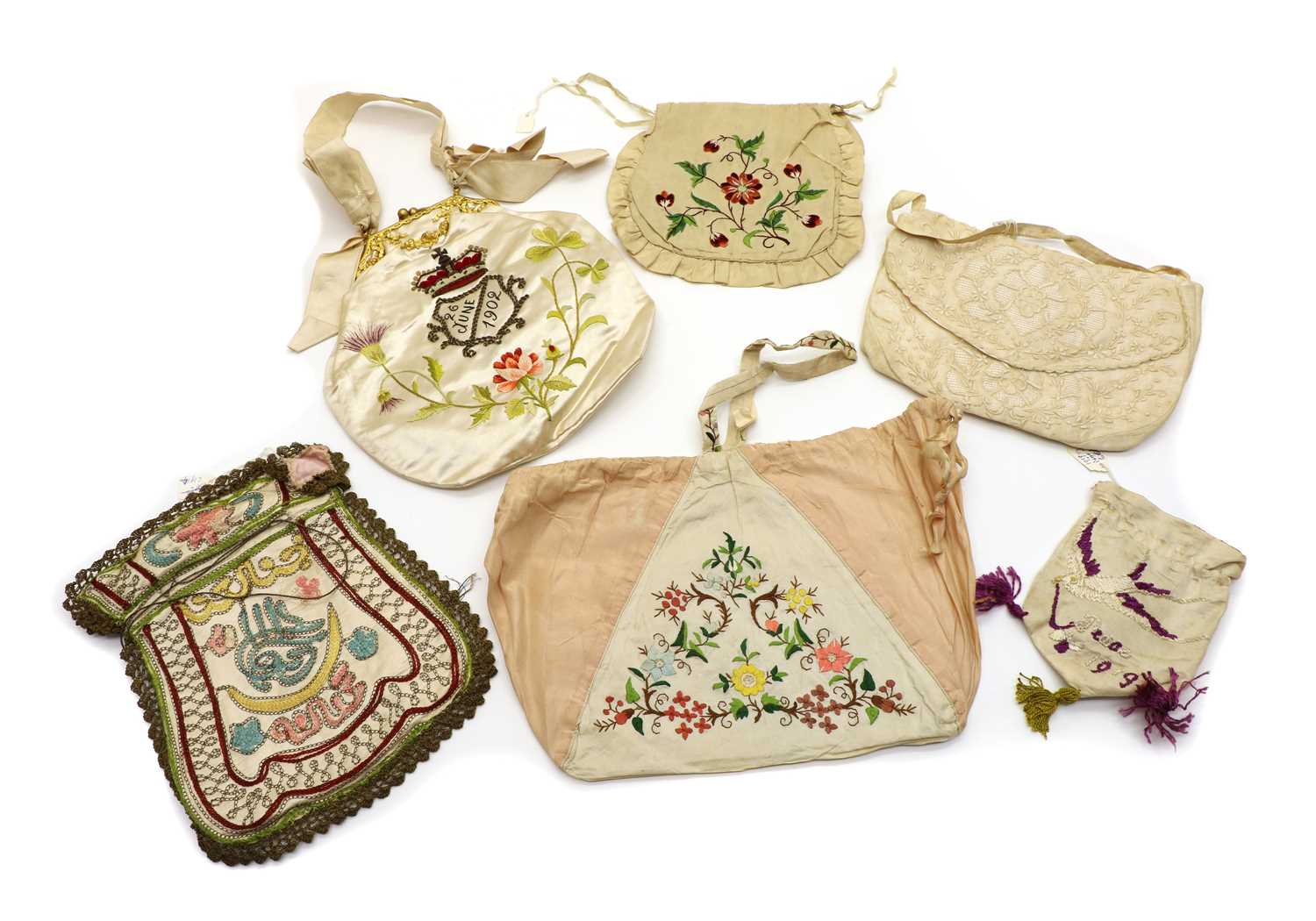 Lot 261 - A collection of six bags and purses
