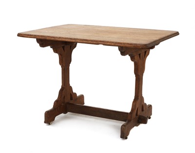 Lot 123 - An oak table