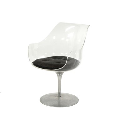 Lot 586 - An American 'Champagne' chair