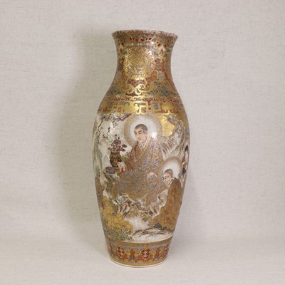 Lot 185 - A large Japanese Satsuma ware vase