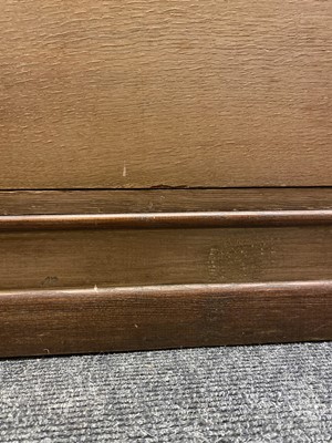 Lot 294 - An oak four-drawer chest