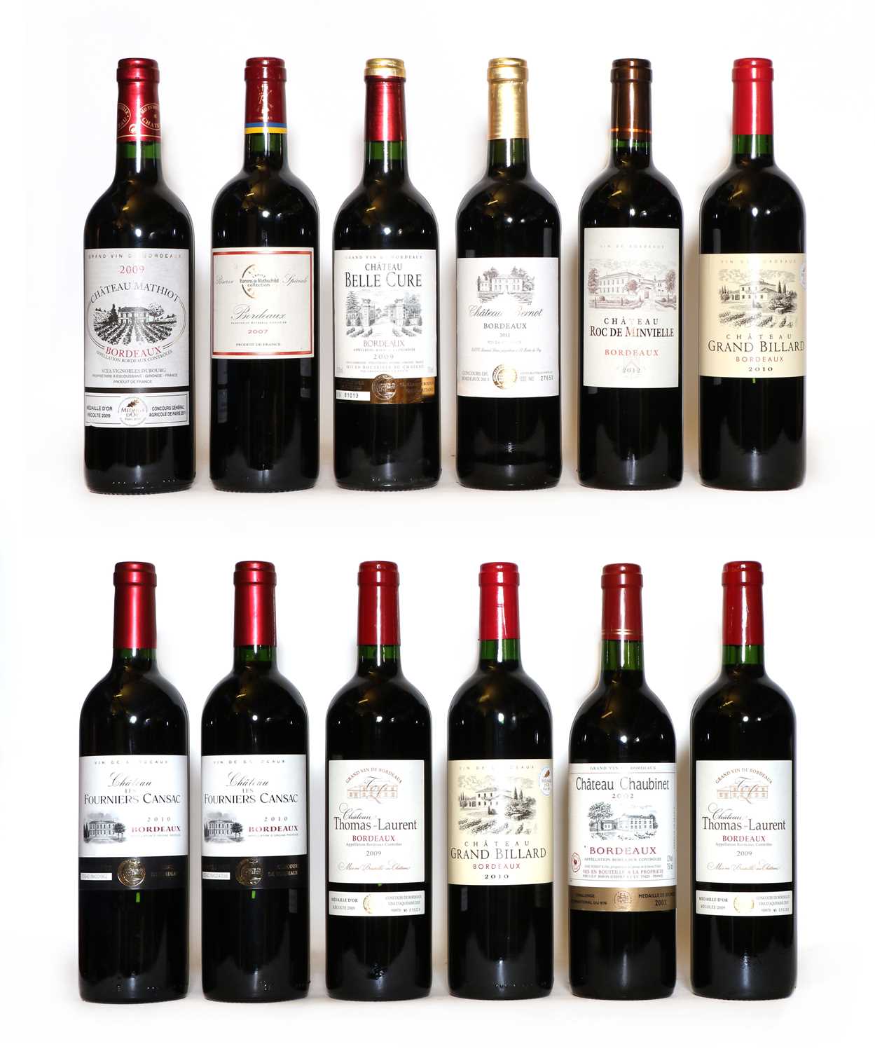 Lot 77 - A collection of red Bordeaux wines,