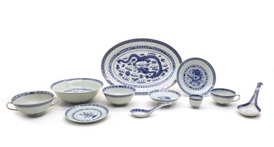 Lot 210 - A comprehensive Chinese blue and white porcelain set