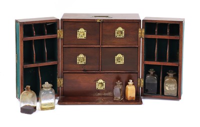 Lot 585 - TRAVELLING APOTHECARY