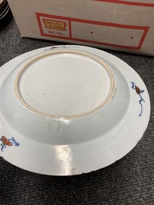 Lot 141 - A collection of Chinese export dishes