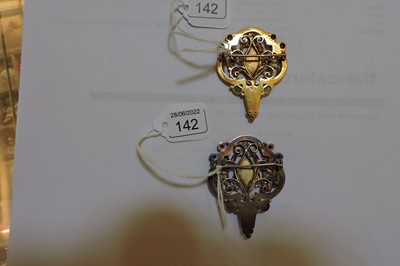 Lot 142 - An Arts & Crafts silver 'Association of Headmistresses' brooch
