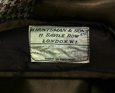 Lot 155 - A brown tweed single-breasted overcoat