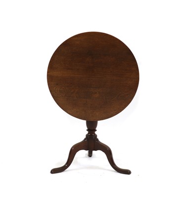 Lot 418 - An oak tripod table
