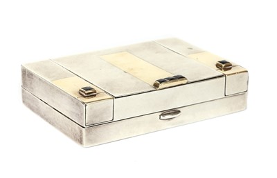 Lot 189 - An Art Deco silver and gold faced sapphire set minaudière