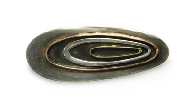 Lot 119 - A contemporary handmade sterling silver brooch