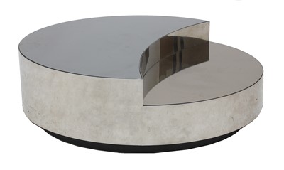 Lot 577 - A coffee table
