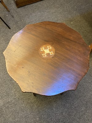 Lot 170 - An Art Nouveau mahogany inlaid occasional table
