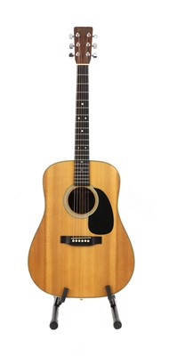 Lot 400 - A 1982 Martin & Co. D28 acoustic guitar