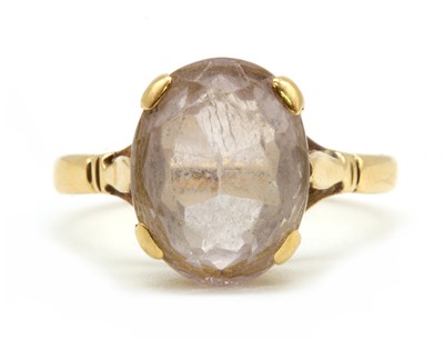 Lot 220 - A gold single stone amethyst ring