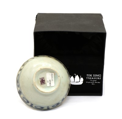 Lot 256 - A Chinese Tek Sing cargo porcelain bowl