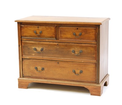 Lot 424 - An Edwardian walnut chest of drawers
