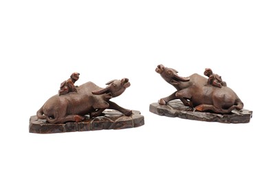 Lot 190 - A pair of Chinese carved hardwood figures