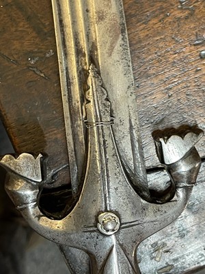Lot 740 - A steel Pulwar sword