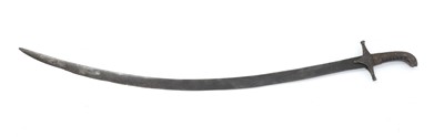 Lot 730 - A Persian shamshir sword
