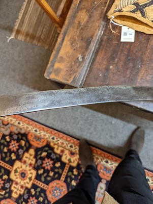 Lot 730 - A Persian shamshir sword