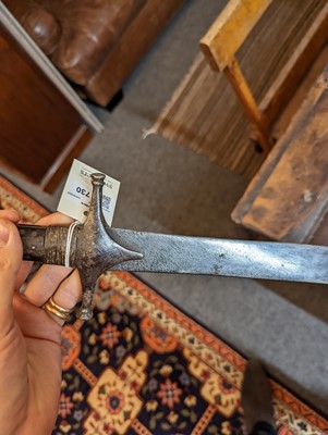 Lot 730 - A Persian shamshir sword