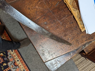 Lot 730 - A Persian shamshir sword