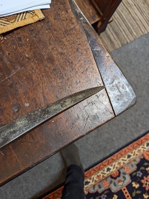 Lot 730 - A Persian shamshir sword