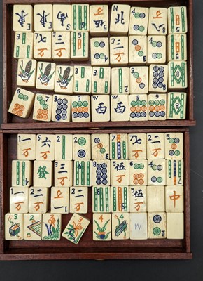 Lot 119 - A cased mahogany mahjong set