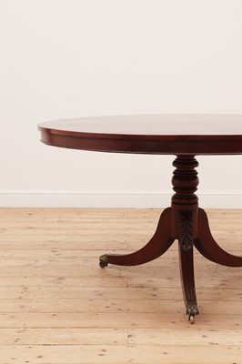 Lot 549 - A Regency mahogany centre table