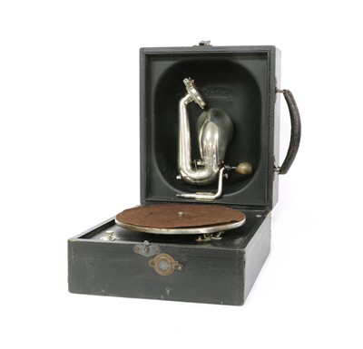 Lot 21 - Portable Gramophone x1 Decca