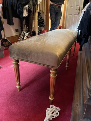 Lot 424 - A modern giltwood framed long stool