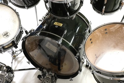 Lot 169 - A Pearl Masters Custom drum kit