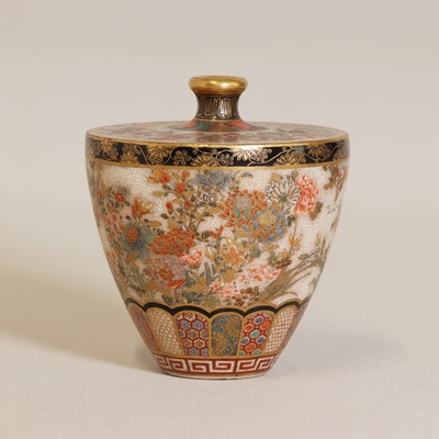 Lot 188 - A Japanese Satsuma ware vase