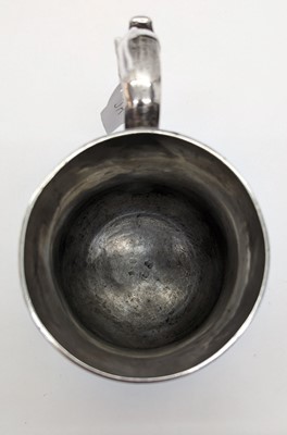 Lot 5 - A George II silver mug