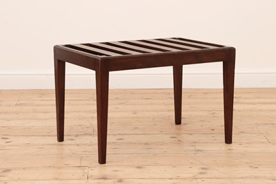 Lot 683 - A mahogany luggage rack