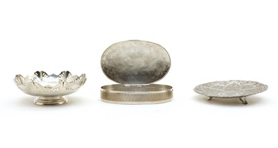 Lot 7 - A modern silver bowl
