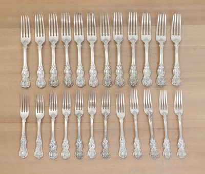 Lot 449 - A composed William IV and later silver flatware service for twelve