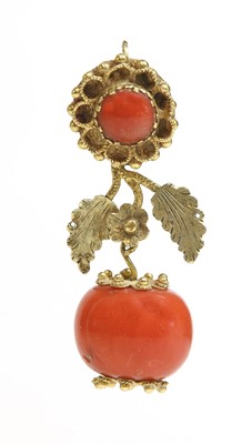 Lot 33 - A Regency gold and coral foliate drop pendant