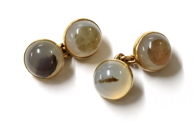 Lot 433 - A pair of gold agate cufflinks