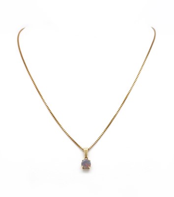 Lot 227 - A gold single stone opal pendant